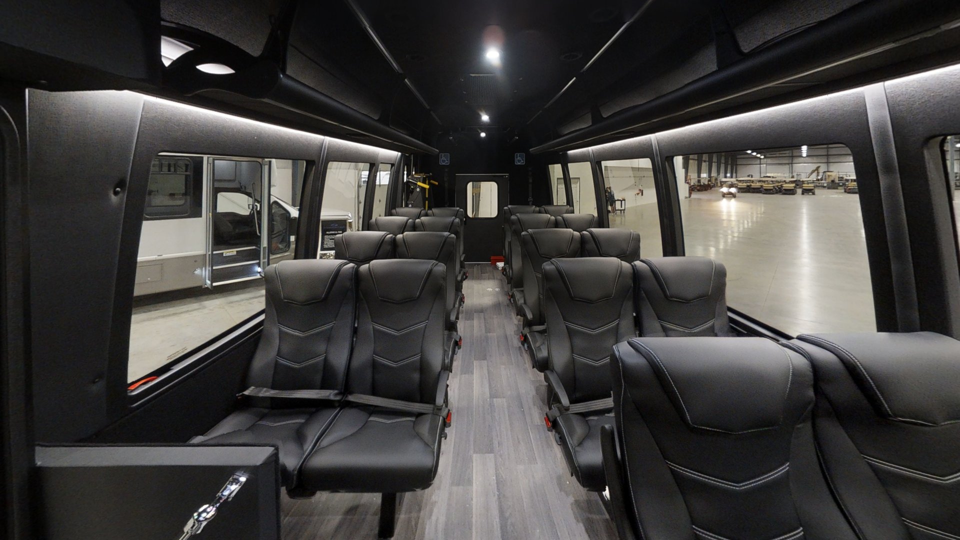 23 Passenger With Rear Luggage \n Plus Driver And Copilot Main Room