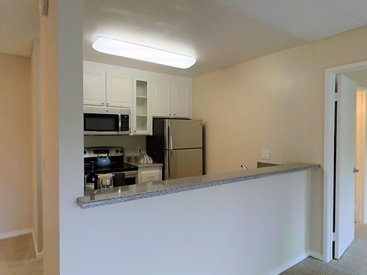 Le Parc Apartments for Rent 440 N Winchester Blvd, Santa Clara, CA 95050 with 2 Floorplans